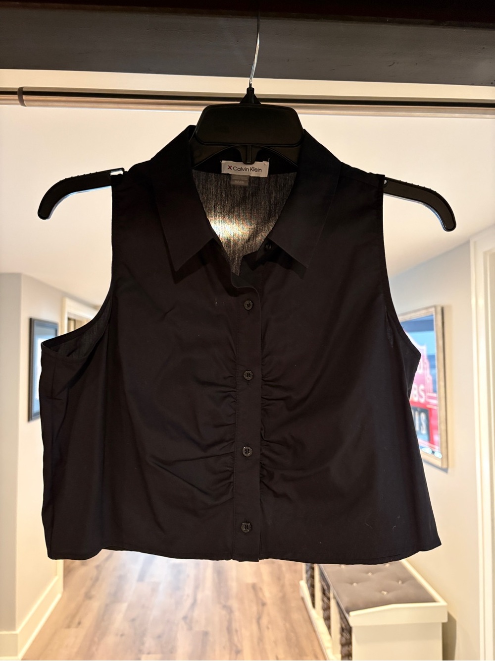 Calvin Klein Black Sleeveless Button-Front Crop Shirt